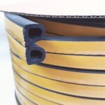 Самоклеючий ущільнювач D 16х16